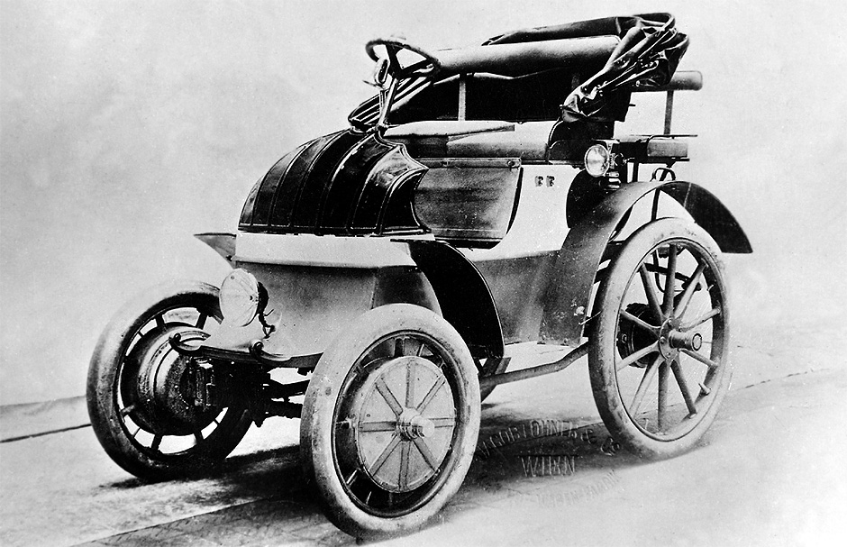 Lohner-Porsche fut la première voiture à traction avant