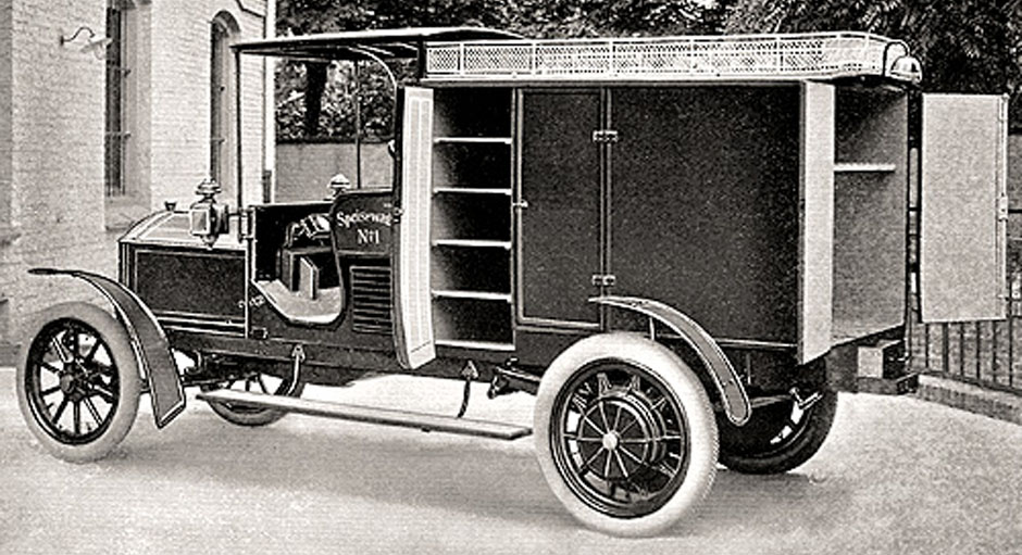 Véhicule de transport de nourriture Mercedes-Electrique de 1908.
