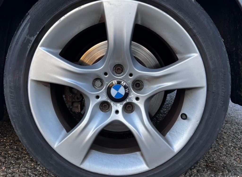 Corrosion des jantes en alliage BMW Série 3